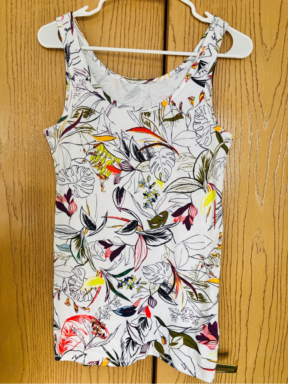 A NEW DAY Tropical 🪷🌴🌸Multicolor Tank Top size L